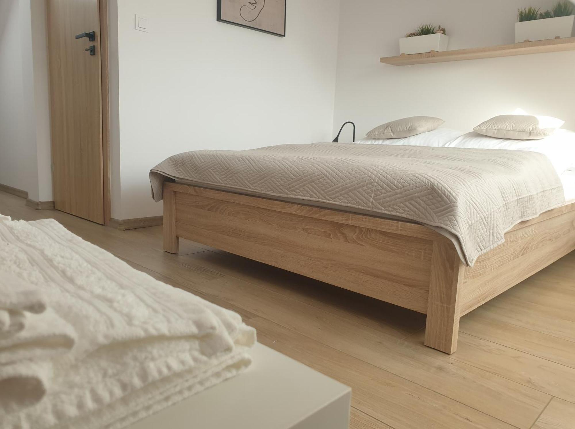 Near The Airport- Apartments Krakow Luaran gambar